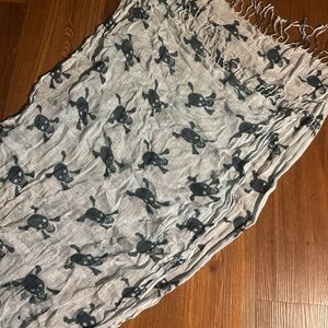 Light Gray Skull Print Fringe Scarf